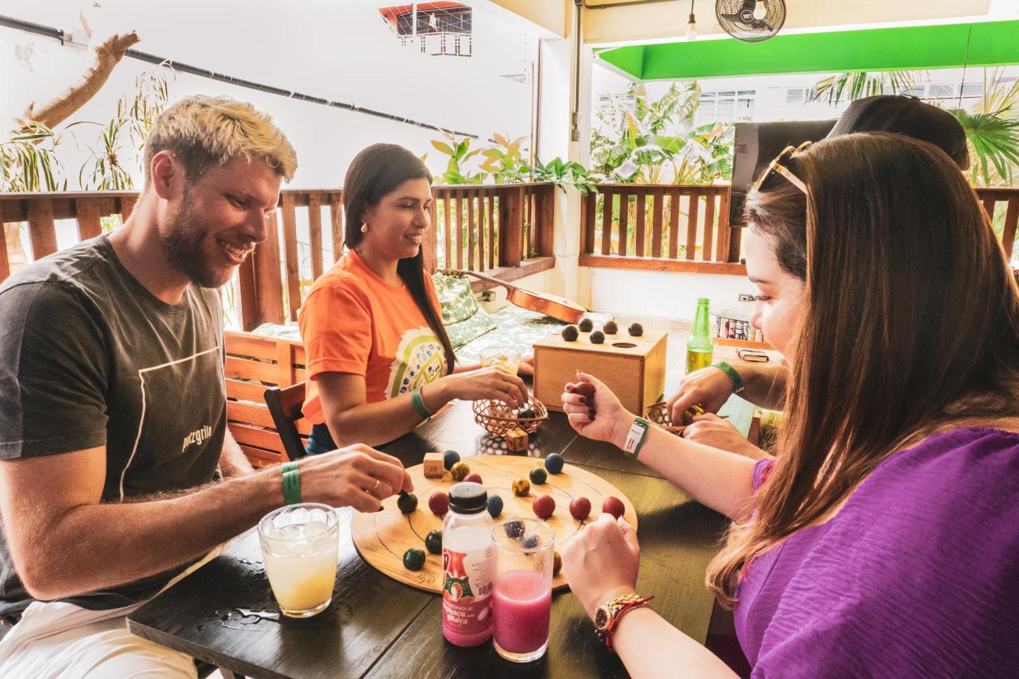 Local Hostel Nin Ngoại thất bức ảnh